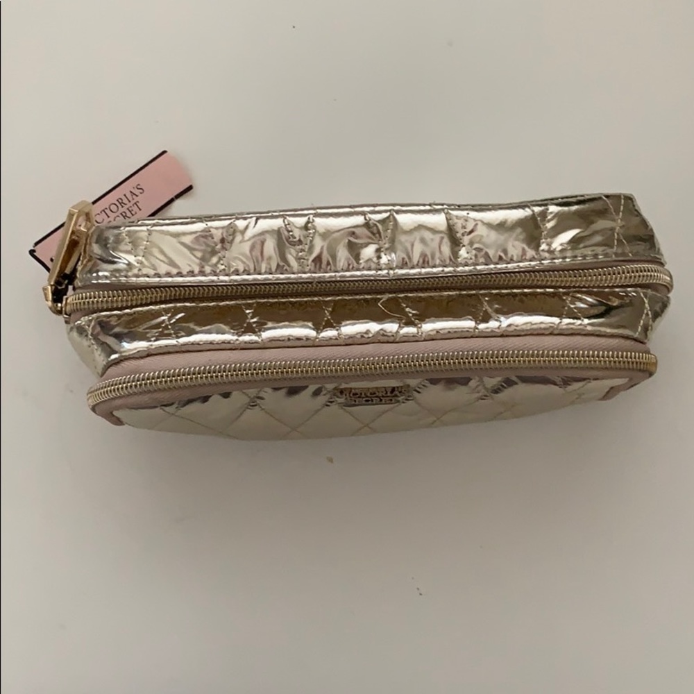 Makeup bag - Picture 2 of 2